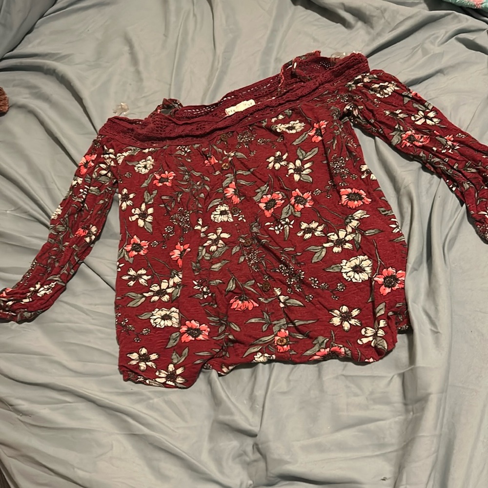 Red buttoned long sleeve dressed shirt